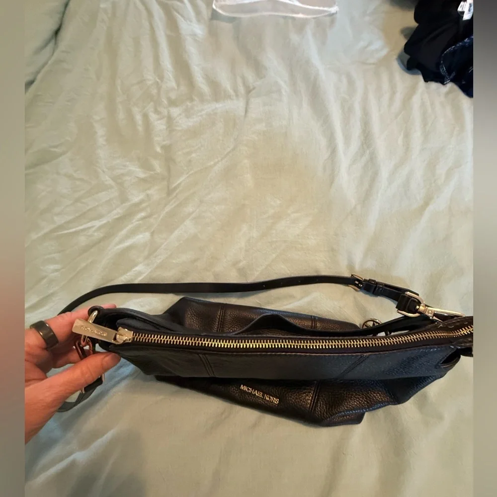 MICHAEL KORS | Brooke Convertible Shoulder Crossbody Leather Black Bag